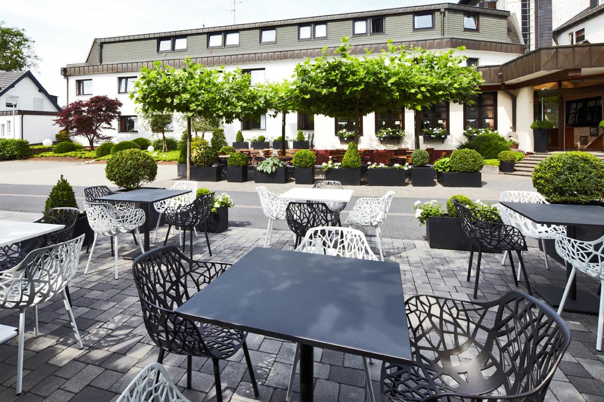 Отель &Repeat Koeln Airport Экстерьер фото